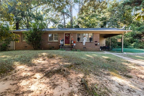 Homes For Sale - 614 42nd Ave East Ave<br/> Tuscaloosa, AL 35404