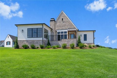 Homes For Sale - 14326 Highland Lakes Drive<br/> North Port, AL 35475