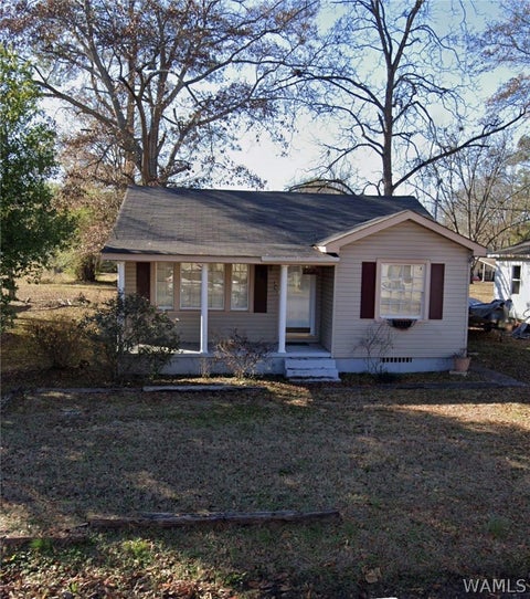 Homes For Sale - 919 3rd Ave Ne Ave<br/> Fayette, AL 35555
