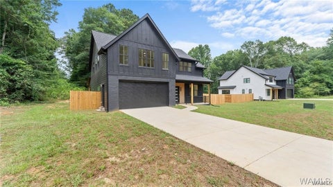 Homes For Sale - 5416 Summerfield Drive<br/> Tuscaloosa, AL 35404