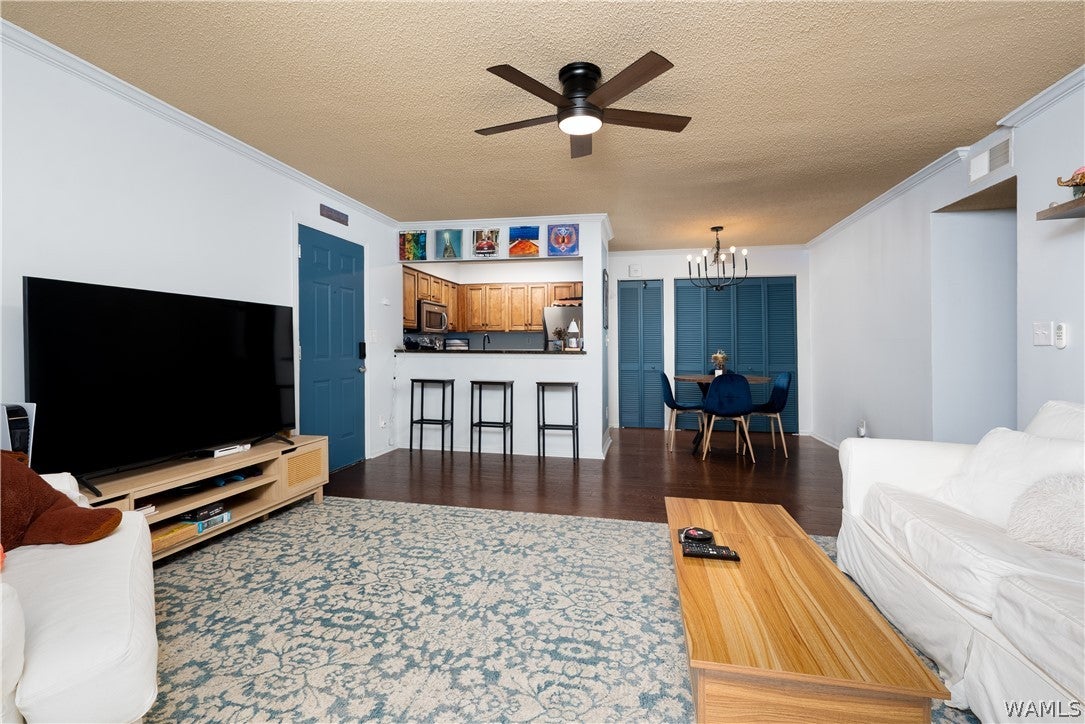 120 15th Street E 215