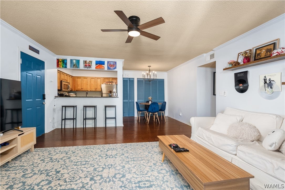 120 15th Street E 215
