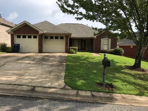 Homes For Rent - 3006 Hillswood Circle<br/> North Port, AL 35473
