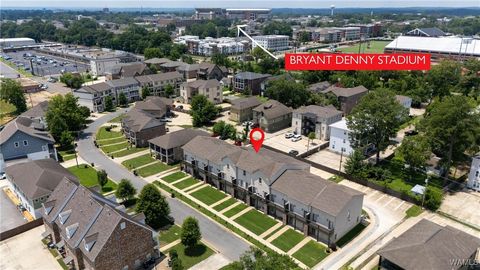 Townhouse For Sale - 460 Wesley Place Pl<br/> Tuscaloosa, AL 35401