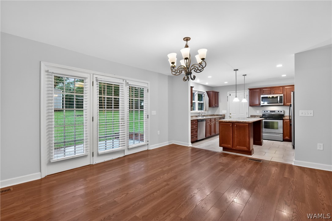 2715 Veterans Memorial Parkway
