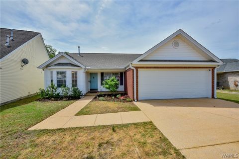 Homes For Sale - 8645 Inverness Drive<br/> Tuscaloosa, AL 35405