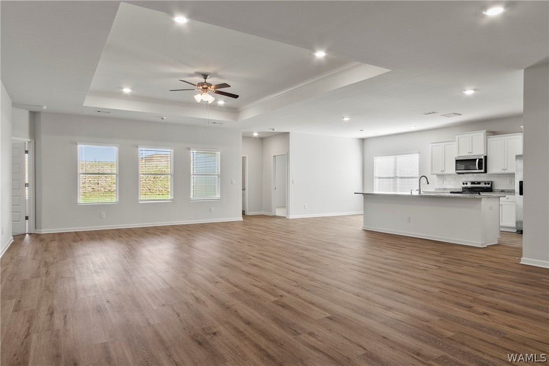 9077 Ivanhoe Drive