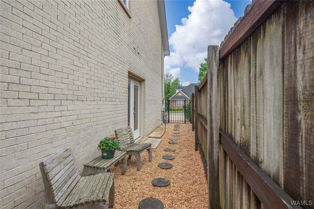 3- Highland Manor, Tuscaloosa, Alabama image 34