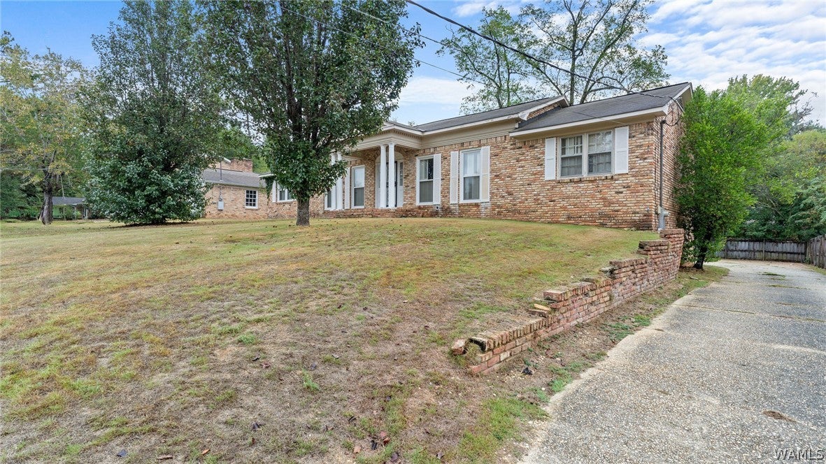1229 Claymont Parkway