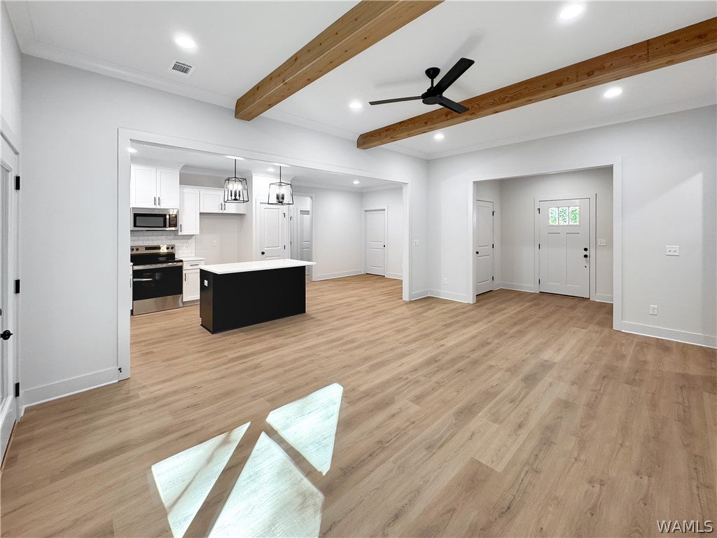 18032 Northview Circle