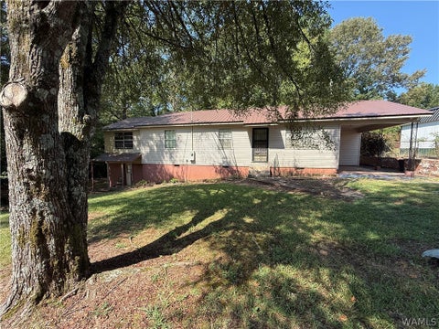 Homes For Sale - 1495 County Road 7<br/> Carrollton, AL 35447