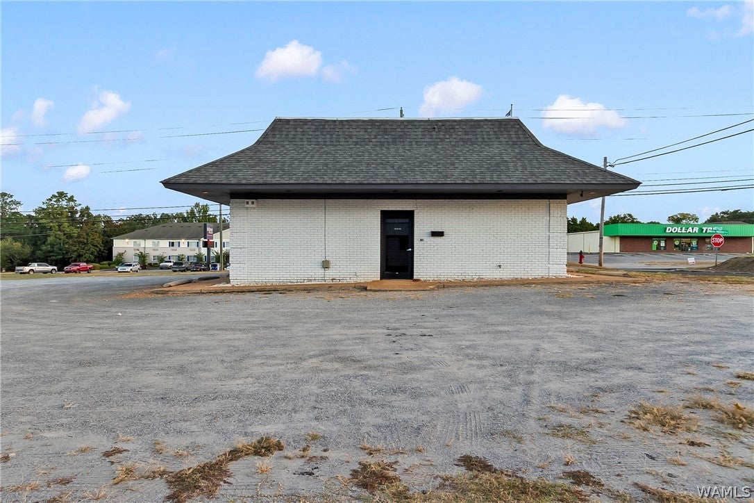 1623 Veterans Memorial Parkway