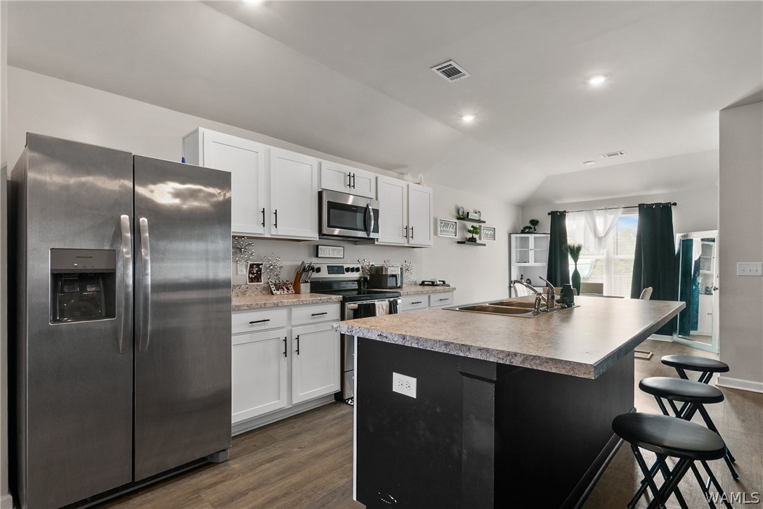 14181 King Arthur Court