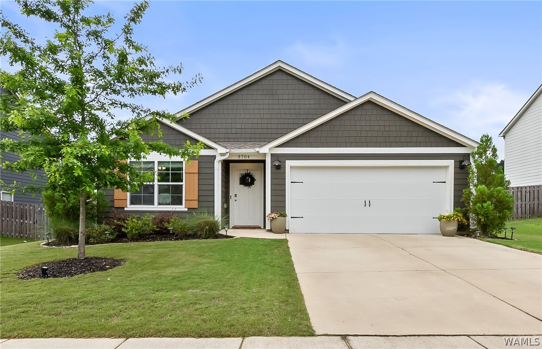 3704 Magnolia Hills Dr