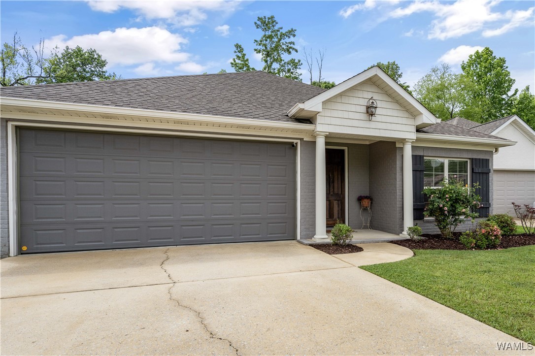 2126 Waterford Circle, Tuscaloosa, Alabama image 2