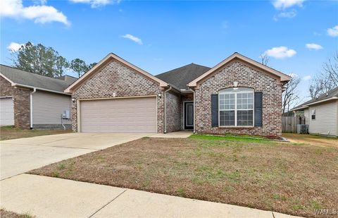 Homes For Sale - 13134 Cross Creek Lane<br/> North Port, AL 35473