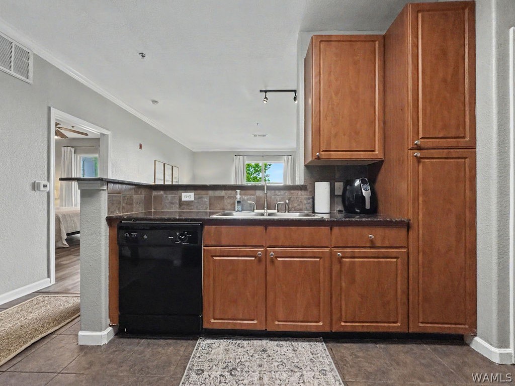 600 13th Street E 343