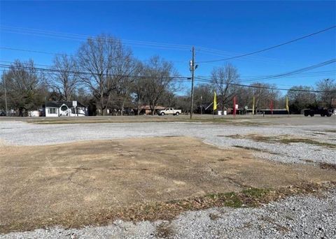 Vacant Land For Sale - 4 University Boulevard<br/> Cottondale, AL 35453