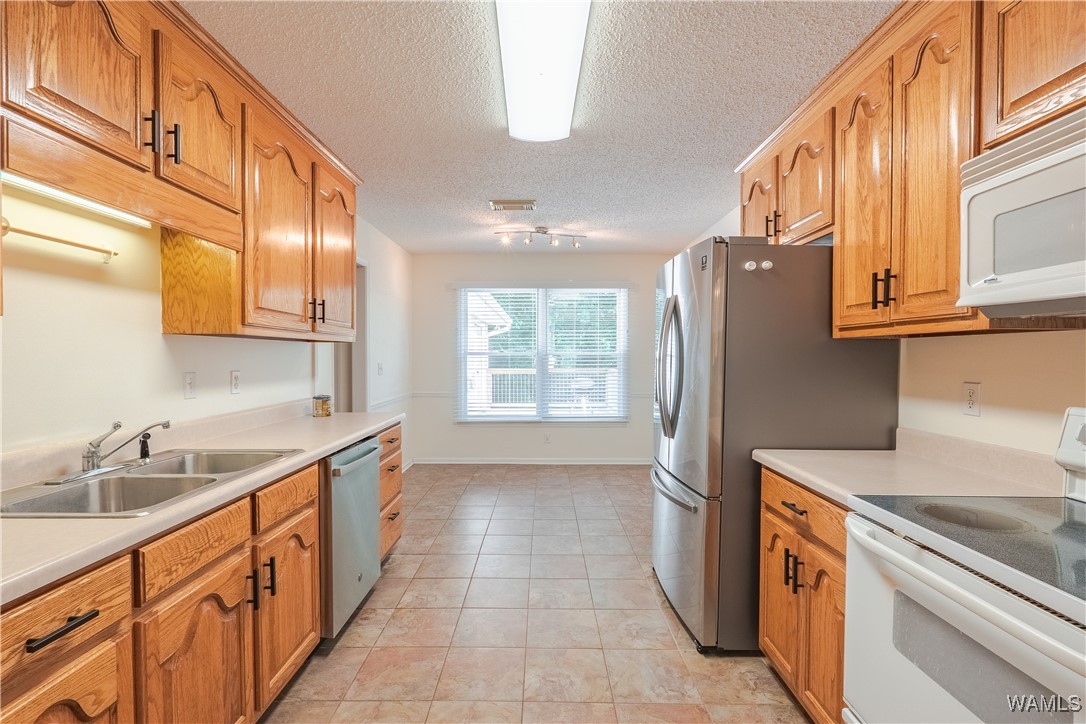 1751 Upper Lake Drive, Cottondale, Alabama image 14