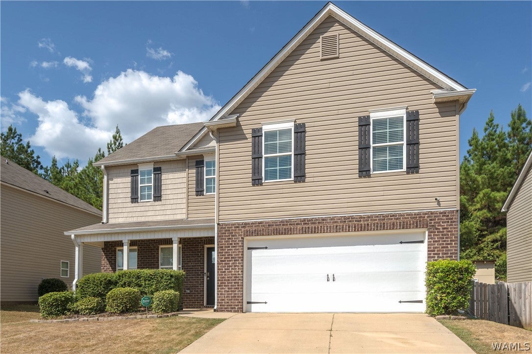 2747 Lily Circle