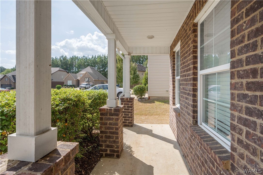2747 Lily Circle