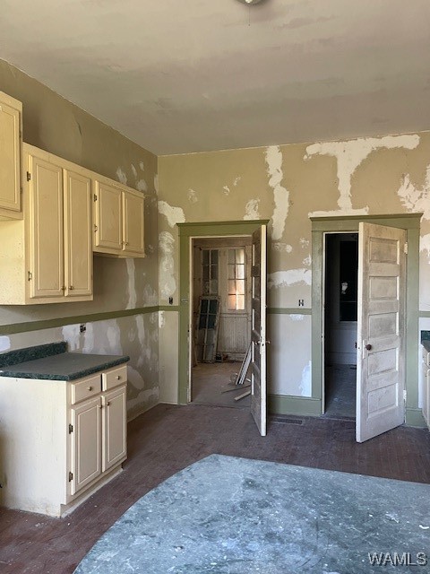 201 North, Uniontown, Alabama image 12