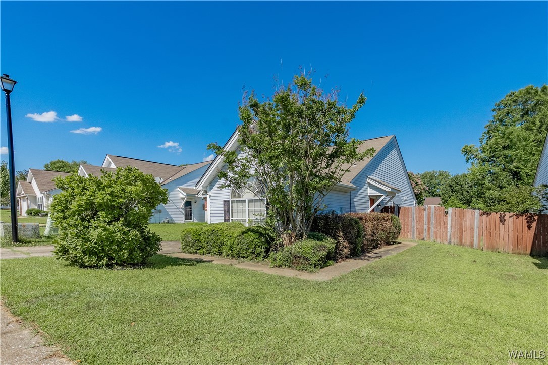 8609 Inverness Drive, Tuscaloosa, Alabama image 2