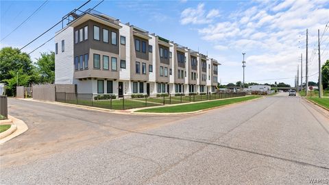 Townhouse For Sale - 1712 12th Avenue<br/> Tuscaloosa County, Tuscaloosa, AL 35401