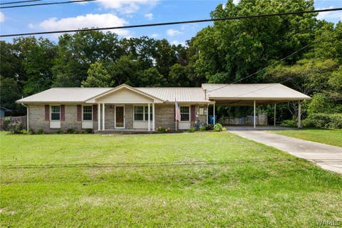 Homes For Sale - 1495 Main Street St<br/> Brent, AL 35034