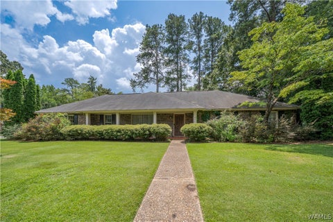 Homes For Sale - 1101 Vestavia Circle<br/> Tuscaloosa County, North Port, AL 35473