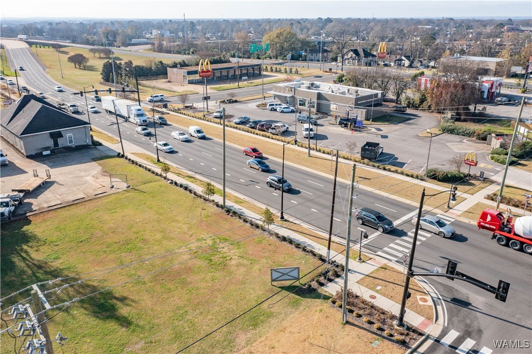 Photo 1 of 25 — 1107 LURLEEN WALLACE Boulevard N, Tuscaloosa, AL 35401