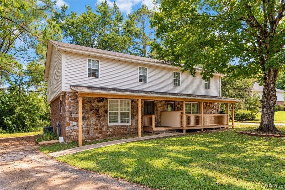 5591-5593 Surrey Lane