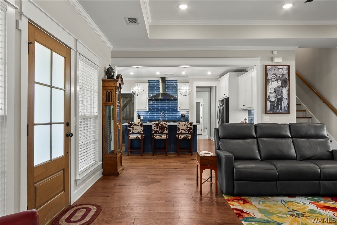 11176 PERSINGER Circle