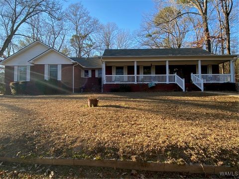 Homes For Sale - 2252 Gordo Road<br/> Fayette, AL 35555