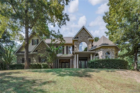 Homes For Sale - 1540 Morgan Drive<br/> Tuscaloosa, AL 35405