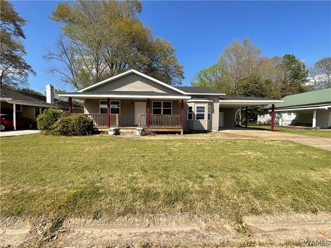 Homes For Sale - 507 4th Street<br/> Fayette, AL 35555