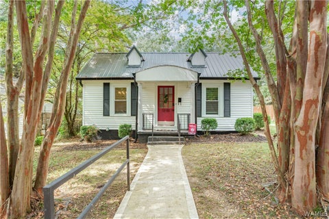 Homes For Sale - 1202 21st Avenue<br/> North Port, AL 35476