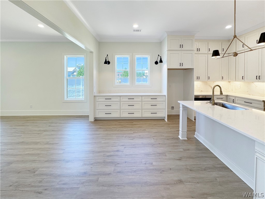 1605 Stillwater Circle