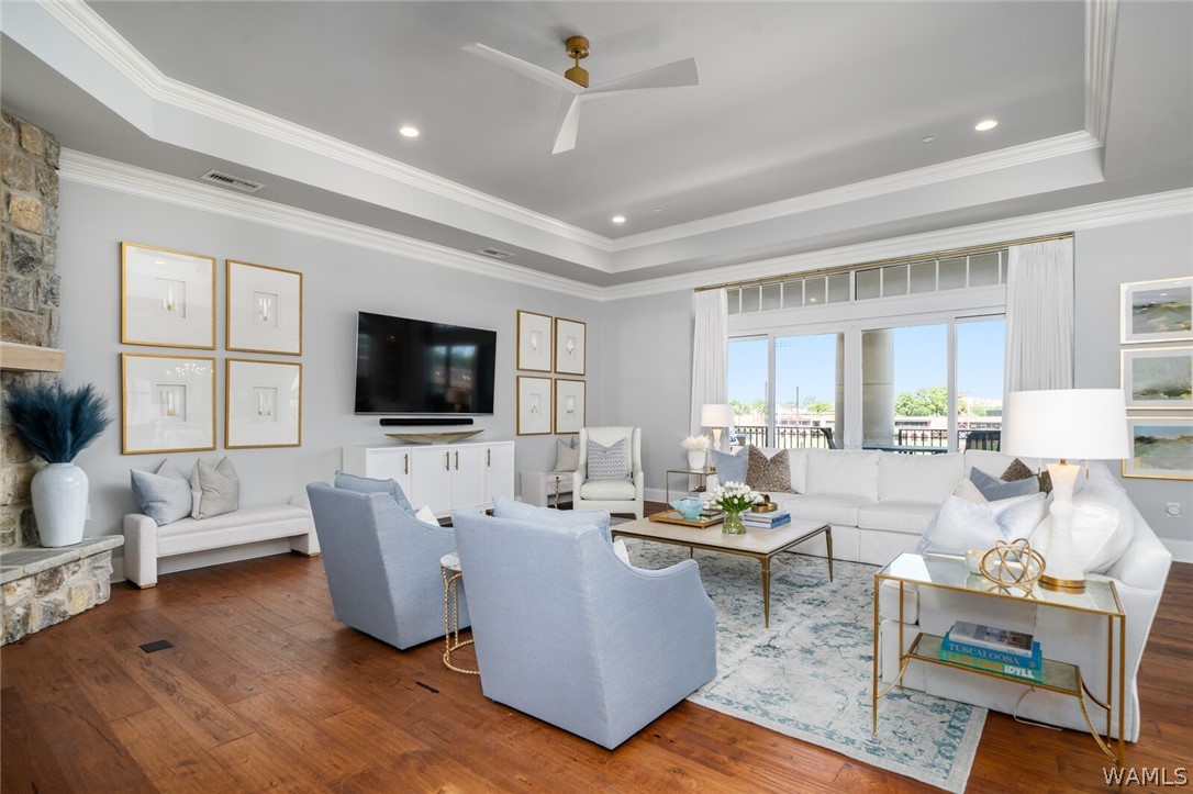 511 11th Street 200