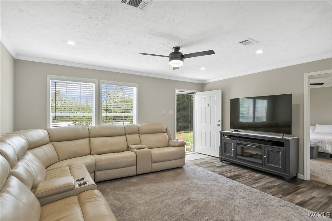 12194 Tom Montgomery Road, North Port, Alabama image 7