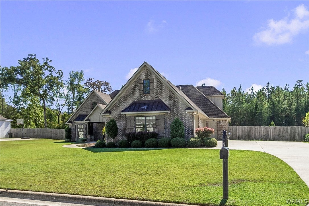 3961 CHURCHILL Lane