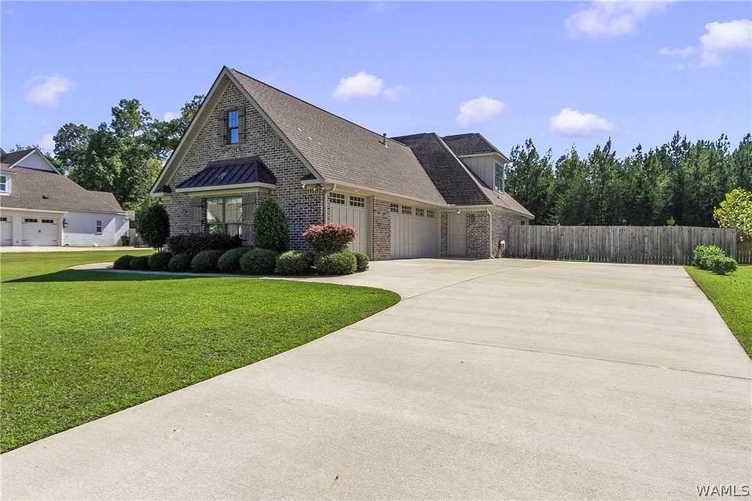 3961 CHURCHILL Lane