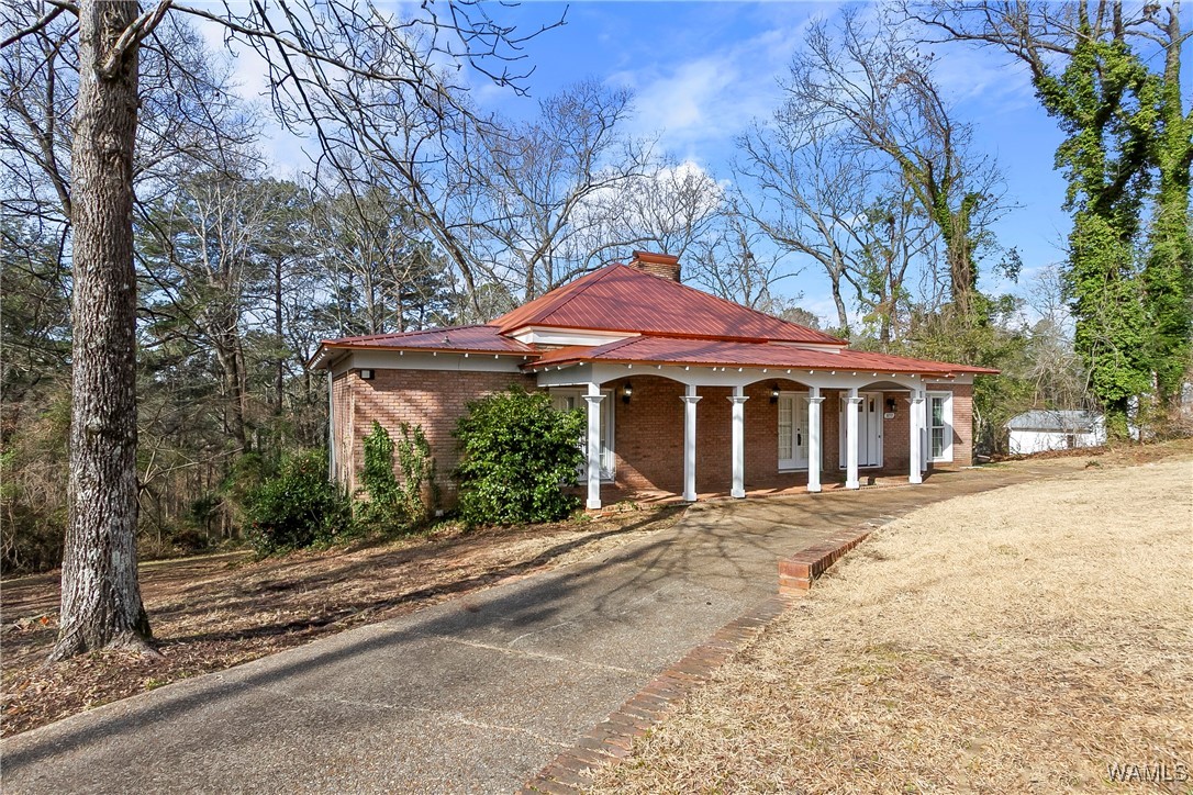 8850 Nicol Hill Drive