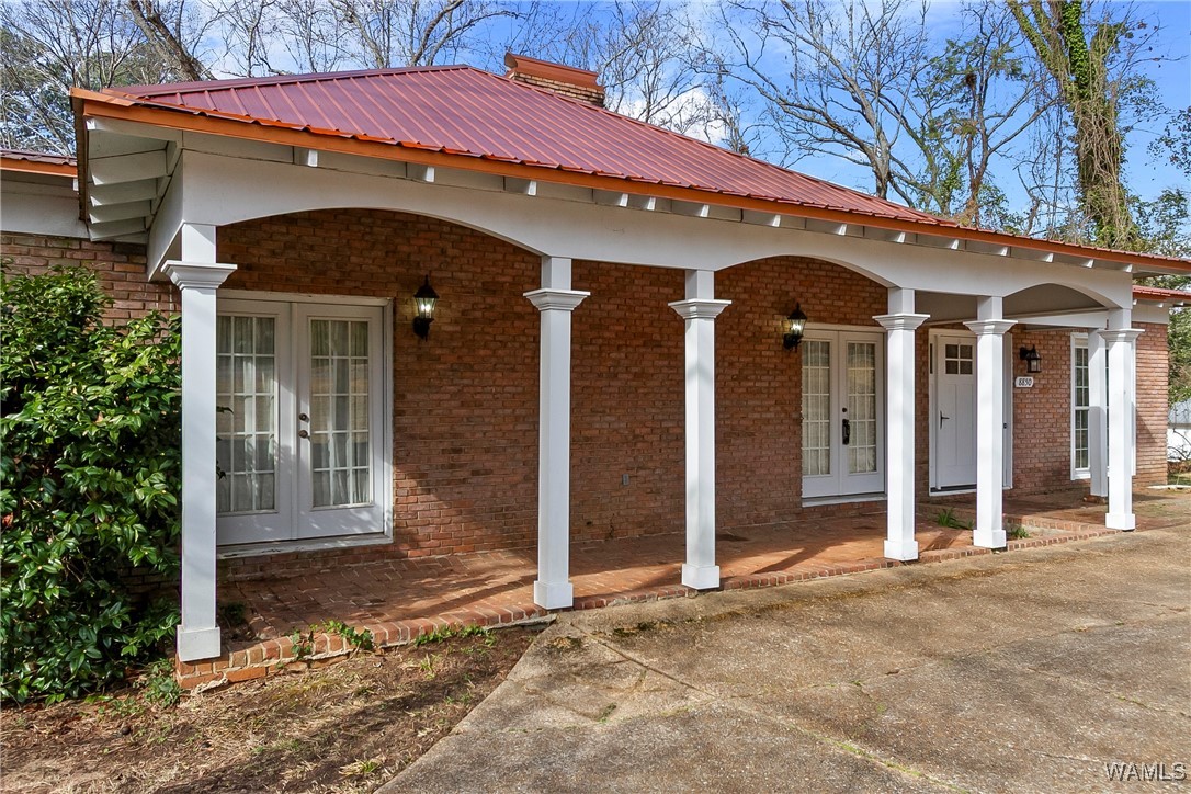 8850 Nicol Hill Drive