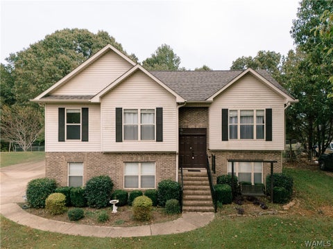 Homes For Sale - 195 Pike Road<br/> Bibb County, Woodstock, AL 35188