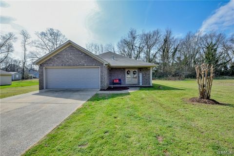 1221 Jamestown Circle Moundville AL 35474