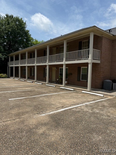1813 Hackberry Lane #10, Tuscaloosa, Alabama image 1