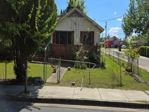 Homes For Sale - 800 Arcola Road<br/> Demopolis, AL 36732