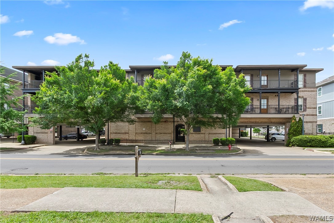 820 Frank Thomas Avenue 205