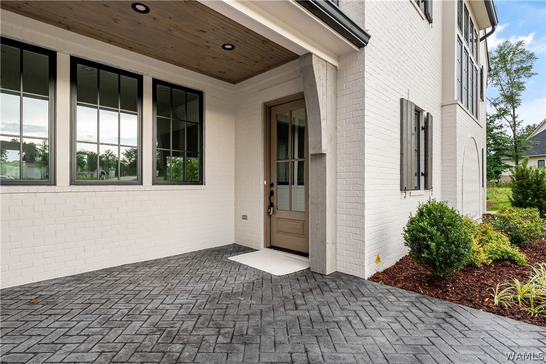 13881 Watercolor Pointe